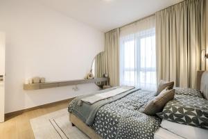 Full Sea and Pool View 1BR Le Pont Bldg3