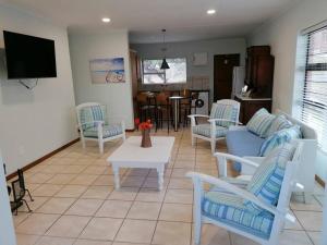 Travellers Treat Agulhas 6 sleeper self catering