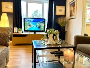 Ground Floor Flat with Free Parking & WiFi - Springburn