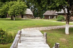 An authentic granary