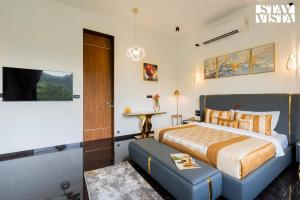 StayVista at The Glen with Private Pool, Jacuzzi & BBQ