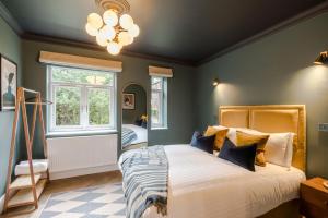 Tyndalls Park - Your Apartment