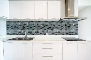 Prime 11, High Floor Over Pool, 2 Br, 2 Balcony