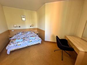 10Q - Z6 Apartment 301A