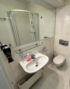 10Q - Z6 Apartment 301A