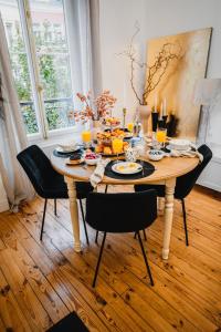 Appartements RoomChic - Les Ambassadeurs : photos des chambres