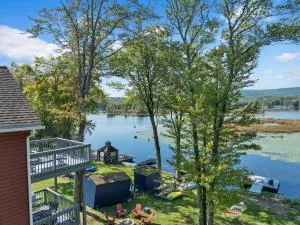 Lakefront Lodge, Hot Tub, Dock, Kayaks - Blakely