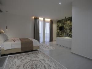 Shatri Hotel