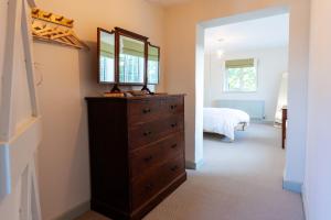 Stable Flat on Gorgeous Rural Farm