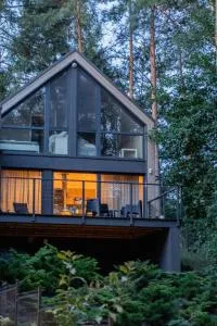 Szklany Dom nad Łąkami - Ciche