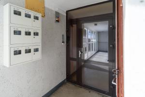 Park Śląski Comfy Apartment by BookingHost