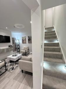 Entire House - Near Etihad stadium and Central Manchester