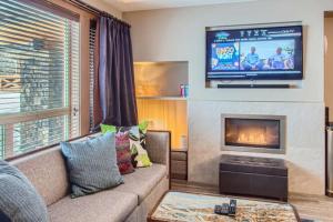 Stonegate Resort Unit B107