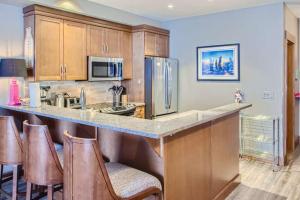 Stonegate Resort Unit B107