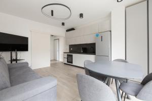 Milano Modern Studio with Shared Pool & SPA
