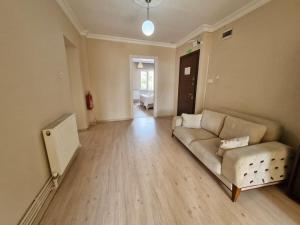 Esenkal 4th floor apartment