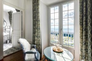 Hotels Chateau des Avenieres : photos des chambres