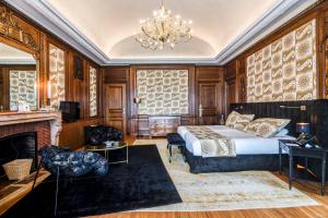 Hotels Chateau des Avenieres : photos des chambres