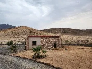 JT Echo Guestfarm Cottage near Spitzkoppe - Omaruru
