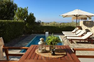 Villa Lemoni with Private Pool and Sea View
