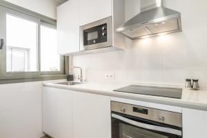 Picturesque apartment with terrace by REMS