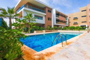 Sasha - Piscine - Luxe - 24 Px