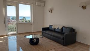 Margot Perfect House