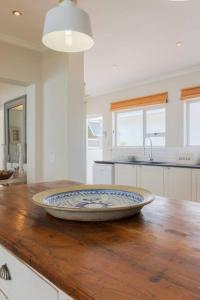 La Petite Baleine Oceanfront Villa