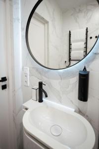 Сучасна квартира поруч із університетами MYFREEDOM ідеальна локація неподалік метро Васильківська