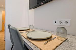 Lovely studio fully equipped near subway N1