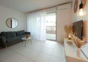 Appartements L-Alba Rosso - Climatisation, parking et terrasse : photos des chambres