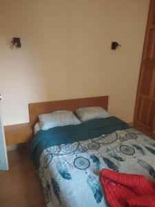 Agréable maison au bord de la rivière