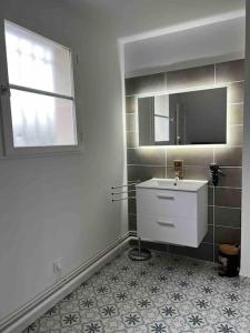 Appartements Logement avec parking Cite Medievale : photos des chambres