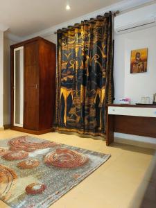 The pharaohs pyramids view apartment