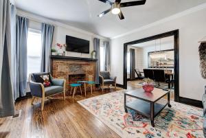 Howes Capitol I - Sleek & stylish walk to OU Med