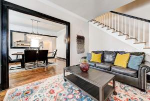 Howes Capitol I - Sleek & stylish walk to OU Med