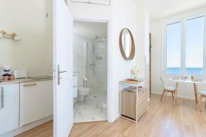 " Letoile du Mouré Rouge " Pieds dans lEau Vue Mer Imprenable