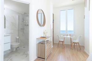 " Letoile du Mouré Rouge " Pieds dans lEau Vue Mer Imprenable