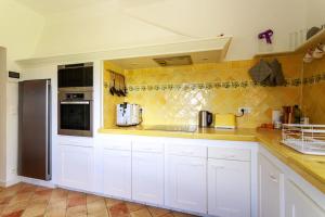 Villas Villa with separate guesthouse with panoramic view : photos des chambres