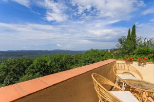 Villas Villa with separate guesthouse with panoramic view : photos des chambres