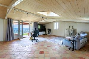 Villas Villa with separate guesthouse with panoramic view : photos des chambres