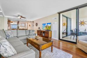 Stunning Kaanapali Oceanfront! Mahana 1107!