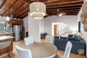El Centenario Fully-equipped Home Steps to Beach