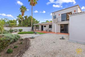 El Centenario Fully-equipped Home Steps to Beach