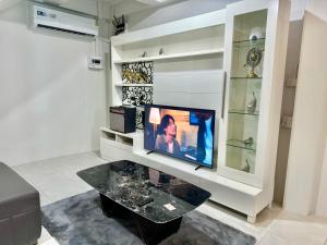 F&F Pool Villa Mae Phim