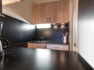 Appartement rénové 2 pièces proche pistes avec parking - FR-1-344-800