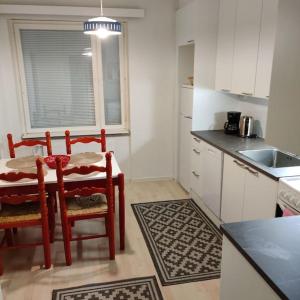 Nice 3-room-apartment next to Old Rauma & stadiums