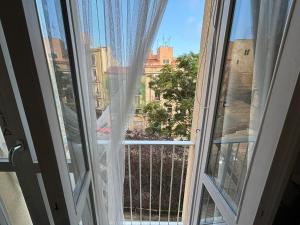 Central with charm and sea views