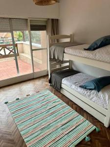 Casa Figari, Carrasco, divina zona cerca de la rambla