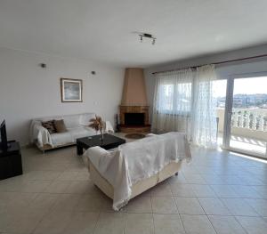 All Seasons Apartments